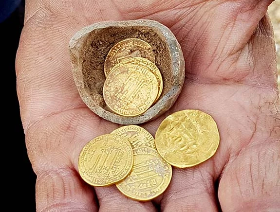 Israele, scoperta la moneta di Bar Kochba Un raro conio del 132 d.C.