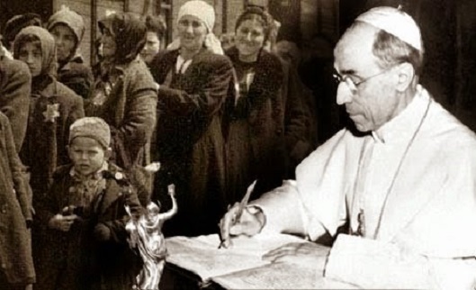 La politica antisemita del Vaticano durante la Shoah: dagli archivi emerge una storia emblematica