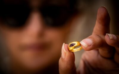 Antico anello d’oro, vecchio di 2.300 anni, scoperto nella Città di David