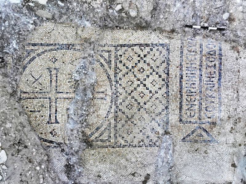 ISRAELE. Importante scoperta archeologica: un monastero bizantino ed il suo mosaico a Kiryat Gat.